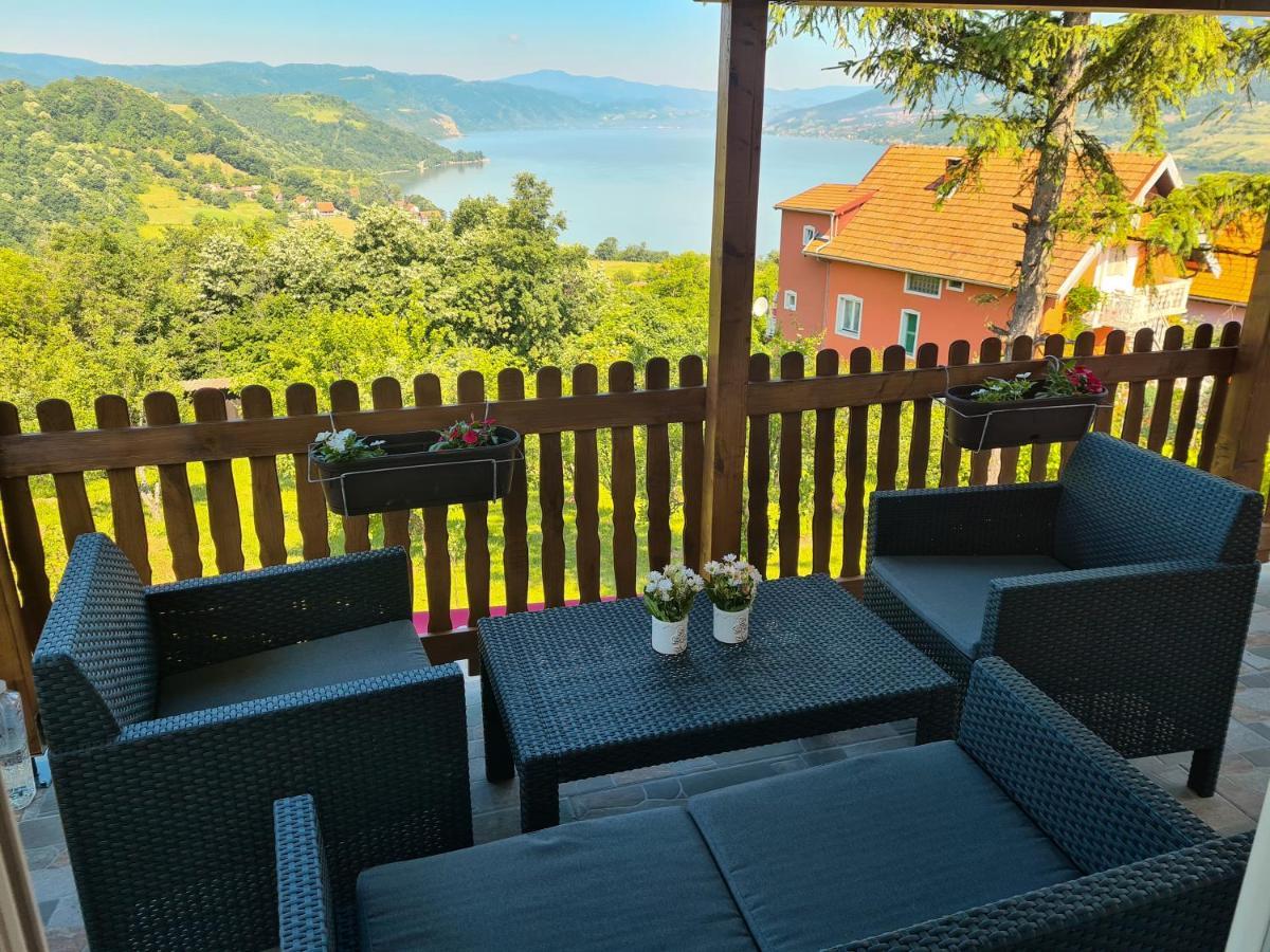 Apartmani Kuljanin Donji Milanovac Exterior foto